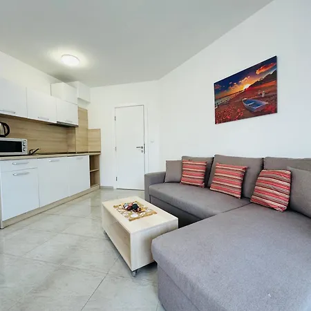 Horizon 20 'б' Apartment *