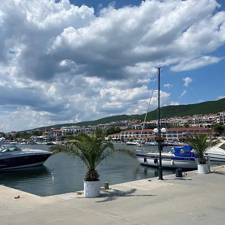 Apartment Horizon 20 'б' *